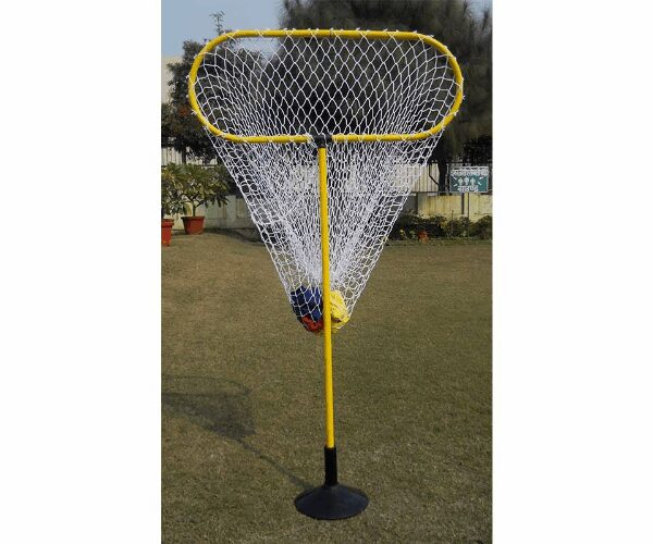 THROW & TARGET FLYER GAME THROW & TARGET FLYER GAME