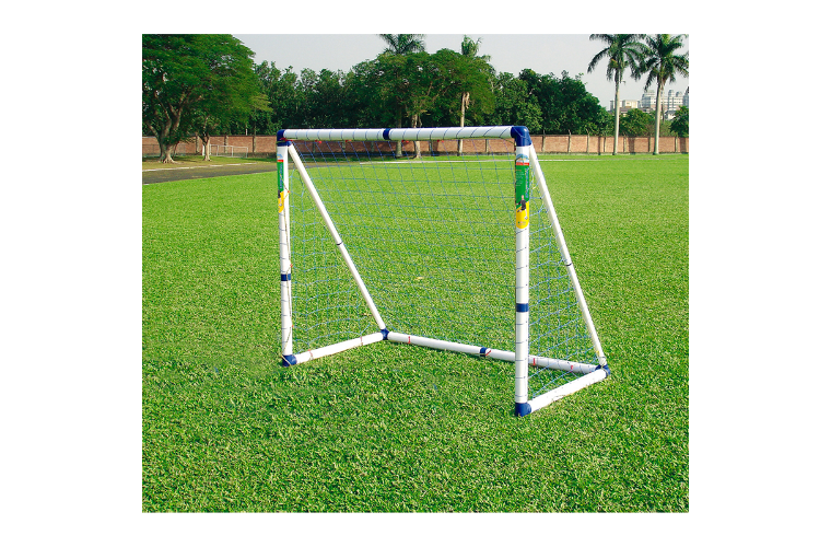 OUTDOOR PLAY SOCCR GOAL NEW STRUCTURE DELUXE