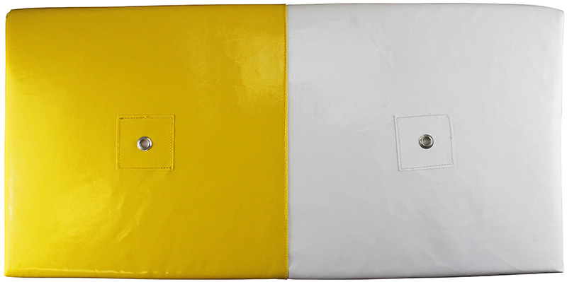 CHAMPRO NYLON SOFTBALL SAFETY BASE - CENTRE PIN